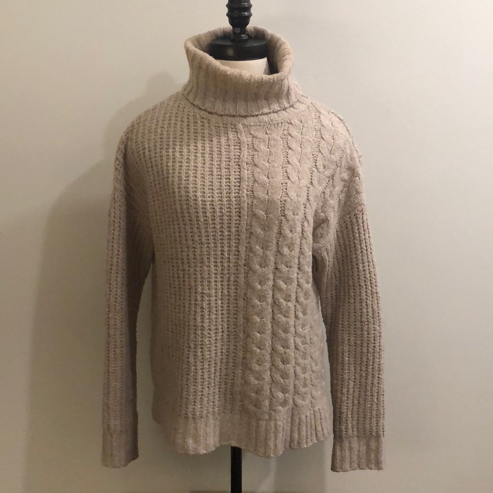 John + Jenn Beige Cableknit Sweater, XS